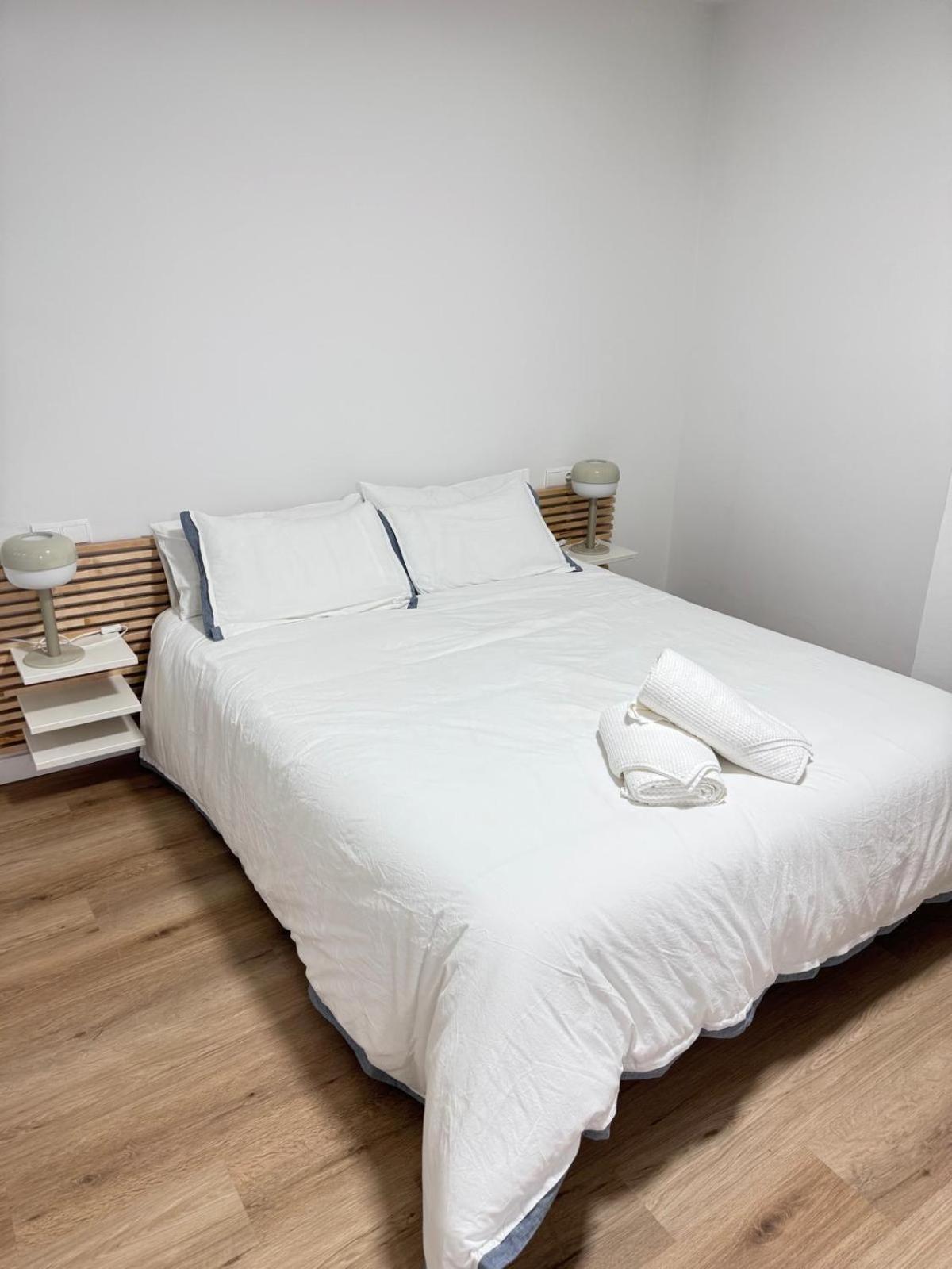 Apartamentos Lavandeira By Bebalmy Viveiro Extérieur photo
