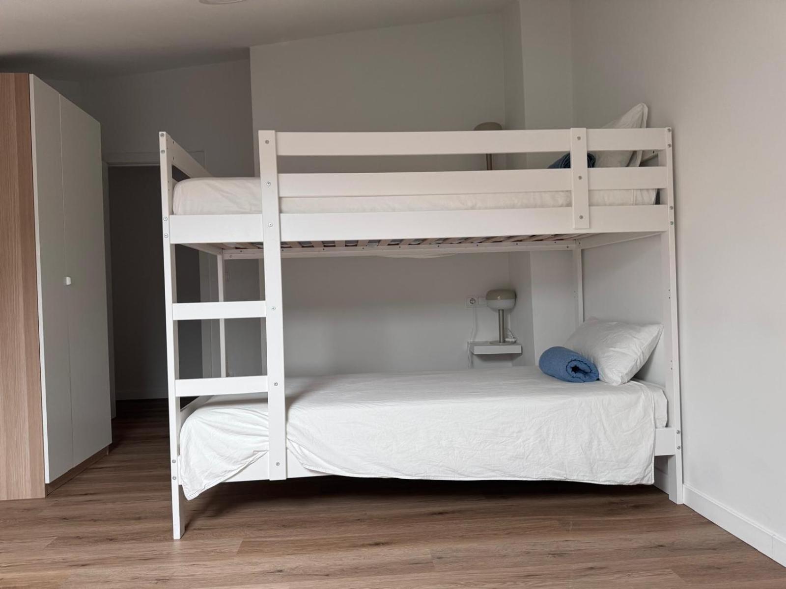 Apartamentos Lavandeira By Bebalmy Viveiro Extérieur photo