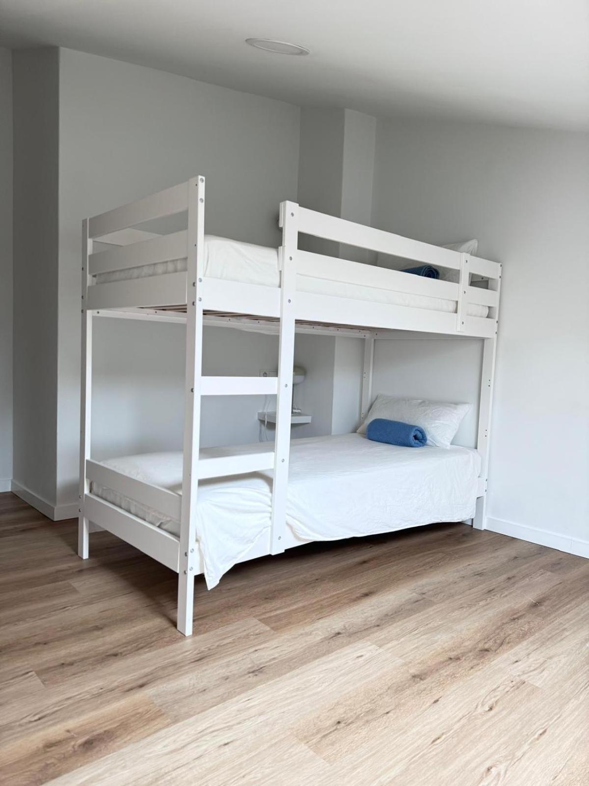 Apartamentos Lavandeira By Bebalmy Viveiro Extérieur photo